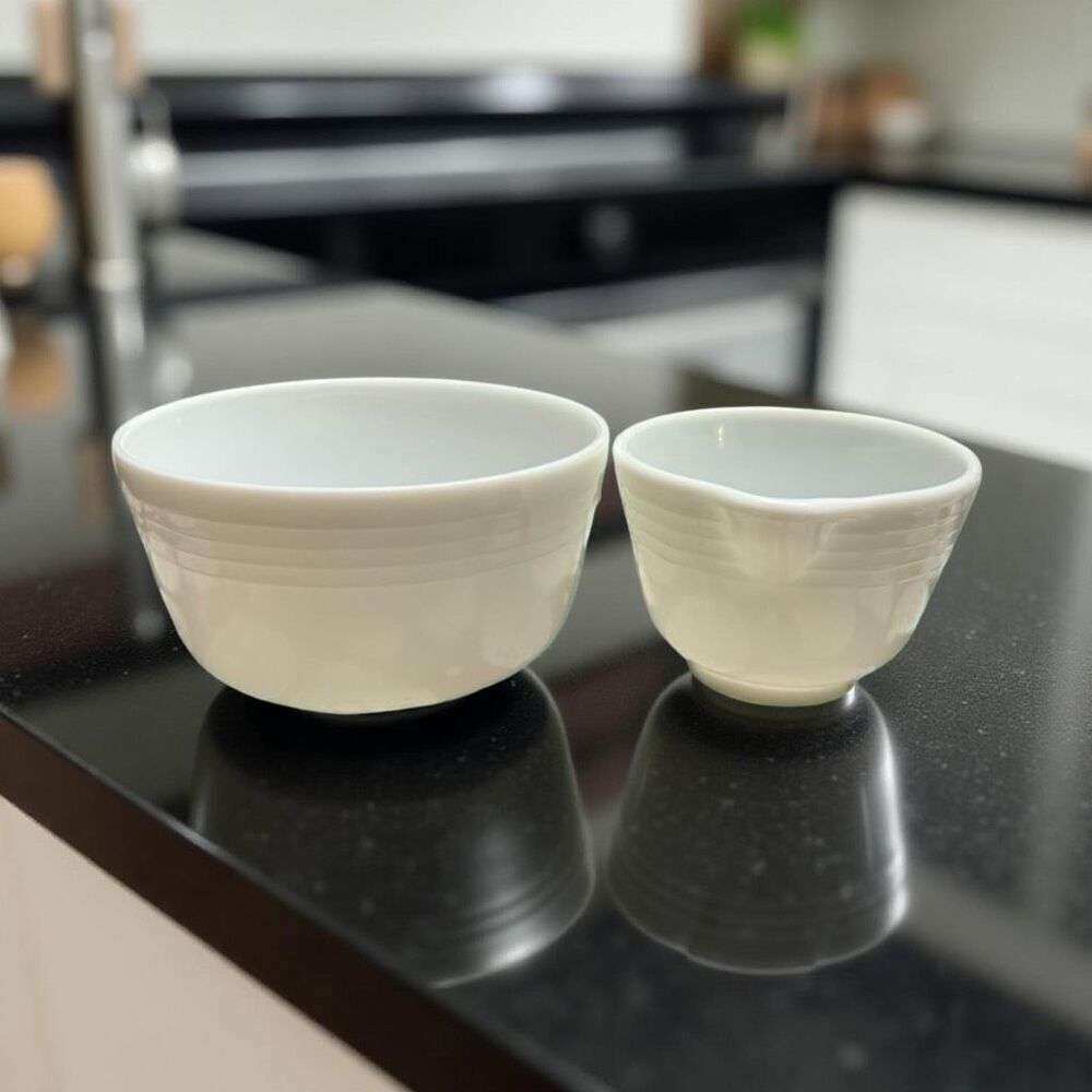 Set of 2 Vintage Pyrex for Hamilton Beach Milk Glass Mixing Bowls